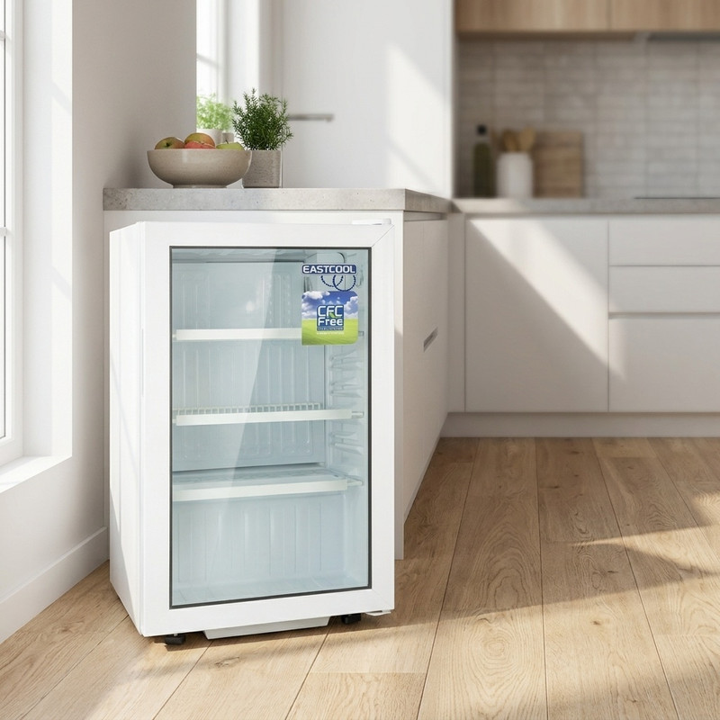 یخچال 5 فوت ایستکول مدل TM-4294-CS، با ارتفاع 80، پهنای 45 و عمق 52 سانتی متر، میزان مصرف انرژی C، دارای 4 طبقه در یخچال، دارای پایه های قابل تنظیم